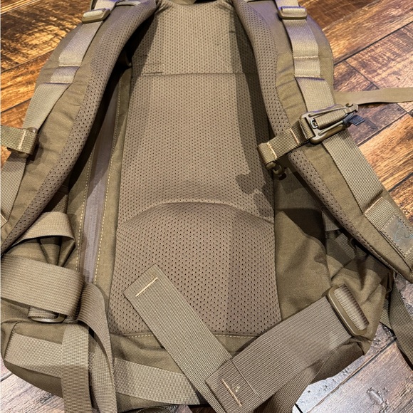 Mystery Ranch Blitz 30 - Picture 4 of 10